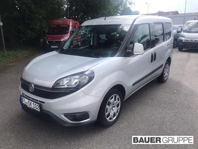 Gebraucht Fiat Doblò 120 PS (88 kW) 2022 Hellgrau) (grau Van / Kleinbus