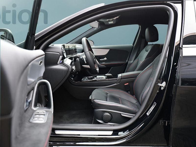 Gebraucht Mercedes A250 218 PS (160 kW) 2022 Schwarz Kleinwagen
