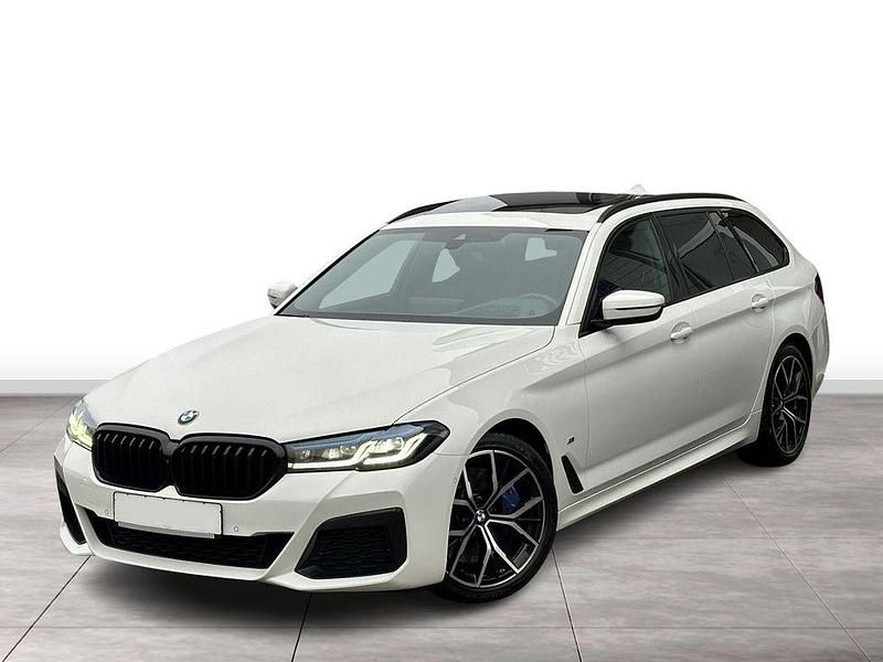 Weiß Gebraucht 2020 BMW 540 Performance Kombi | 43.000 € (Etwas zu teuer) - Bild 1/4