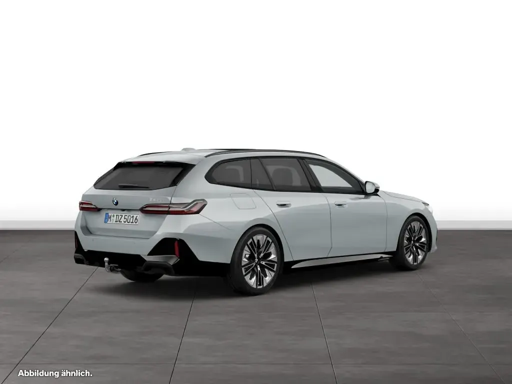 Gebraucht BMW 520 Sport Line 197 PS (144 kW) 2026 Grau Kombi