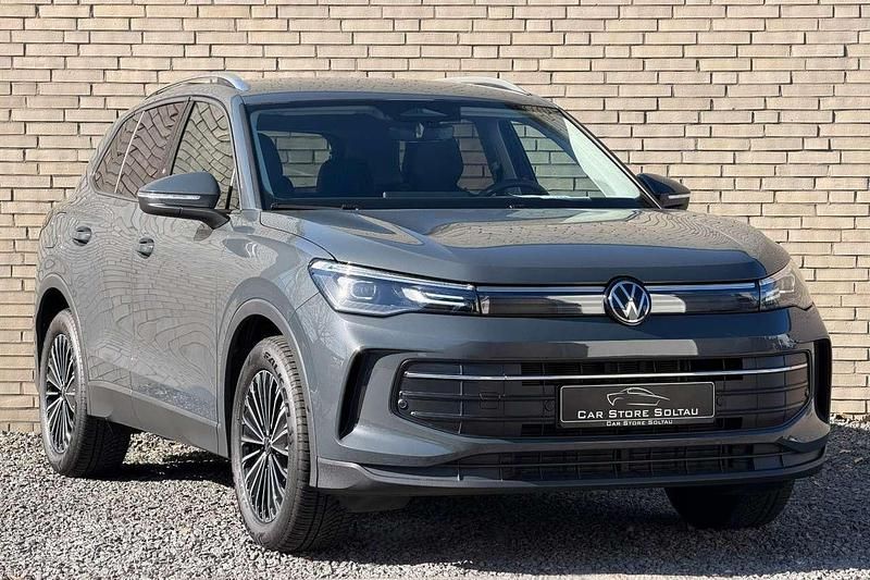Gebraucht VW Tiguan 150 PS (110 kW) 2024 Grau SUV