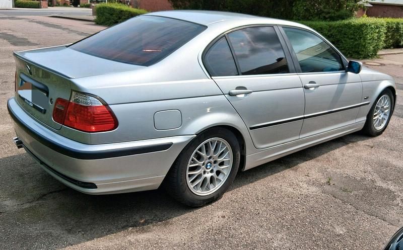 Gebraucht BMW 320 170 PS (125 kW) 2001 Silber Limousine
