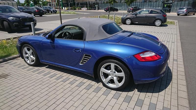 Second-hand Porsche Boxster 239 CP (175 kW) 2006 Albastru Cabrio
