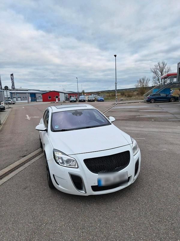 Gebraucht Opel Insignia OPC 325 PS (239 kW) 2013 Weiß Kombi