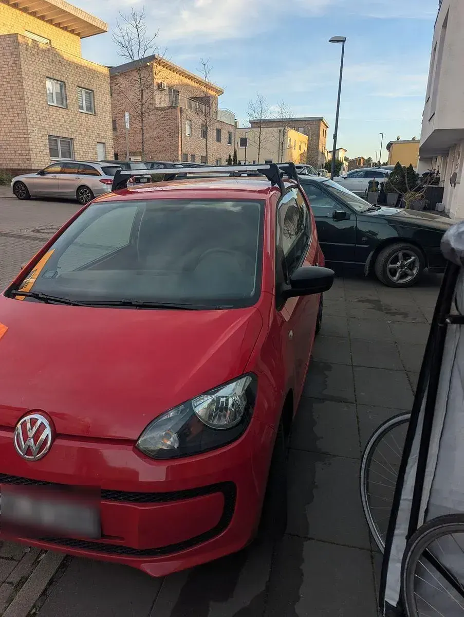 Second-hand VW up! move up! 60 CP (44 kW) 2011 Negru Hatchback