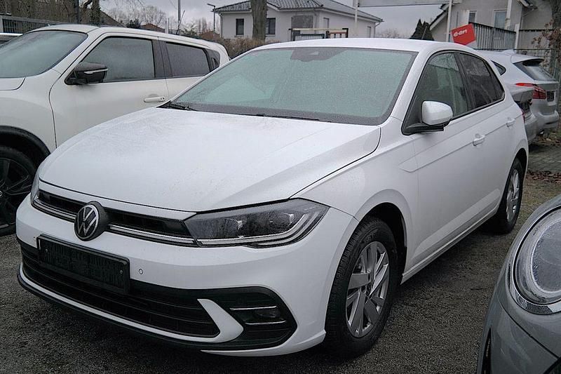 Gebraucht VW Polo Style 95 PS (69 kW) 2023 Weiß Limousine