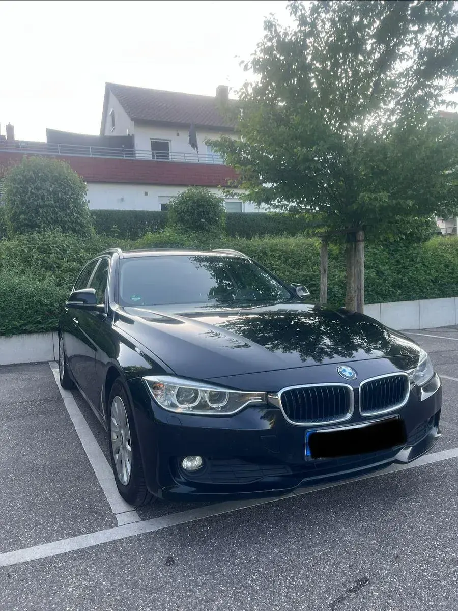 Gebraucht BMW 318 Comfort Edition 143 PS (105 kW) 2014 Schwarz Kombi