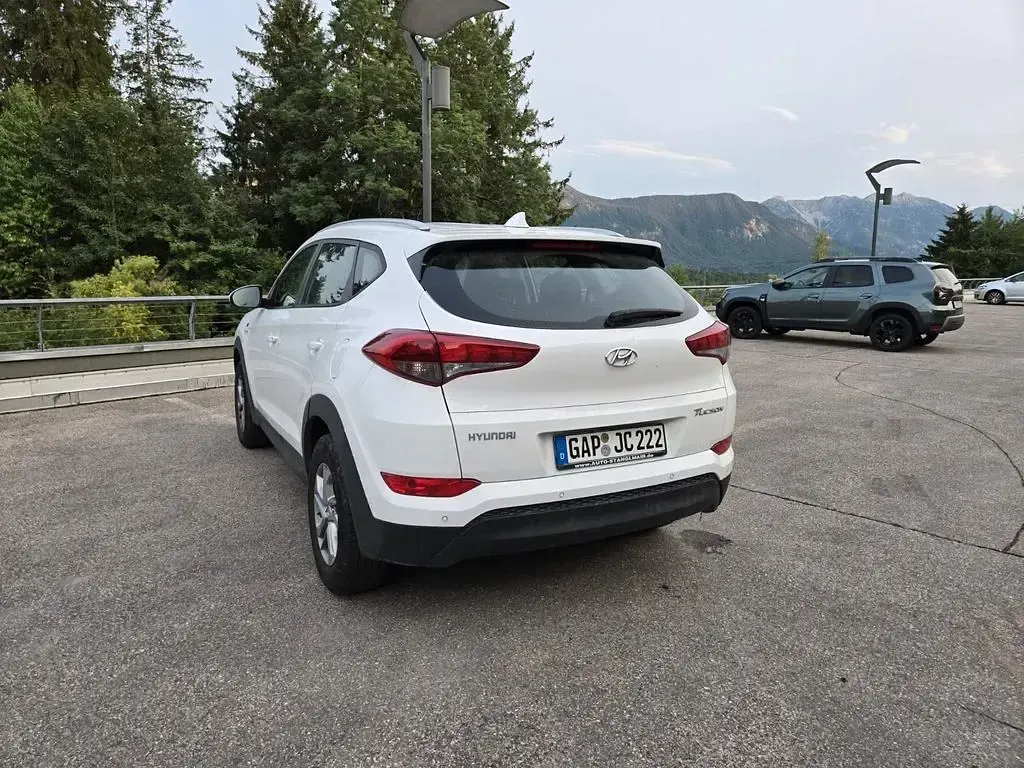 Gebraucht Hyundai Tucson Pure 132 PS (97 kW) 2018 Weiß SUV