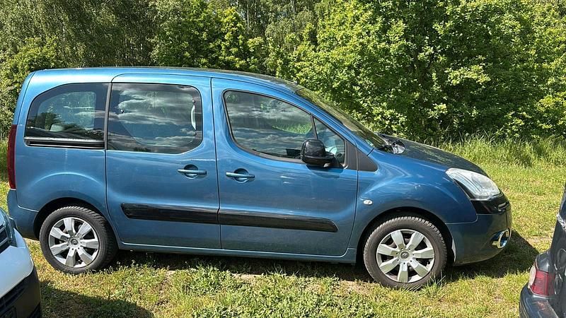 Gebraucht Citroën Berlingo 116 PS (85 kW) 2013 Blau Van / Kleinbus