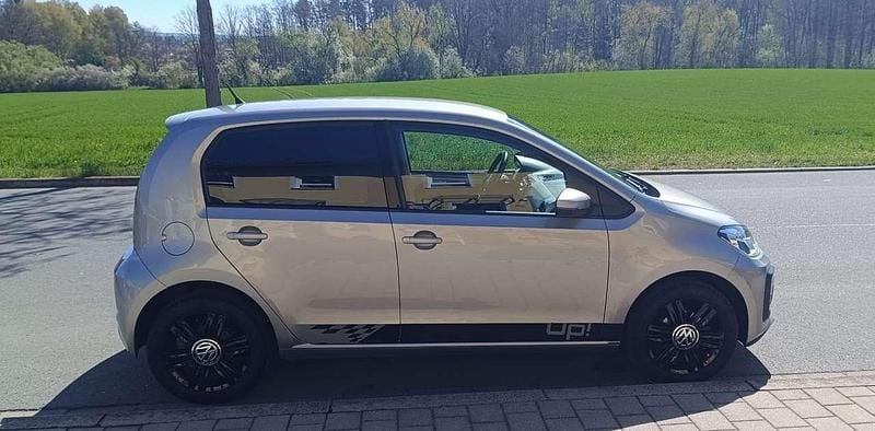 Gebraucht VW up! high up! 90 PS (66 kW) 2019 Silber Kleinwagen
