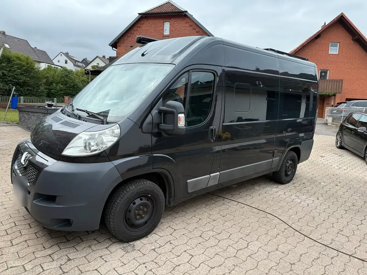 Gebraucht Peugeot Boxer 150 PS (110 kW) 2012 Schwarz Van