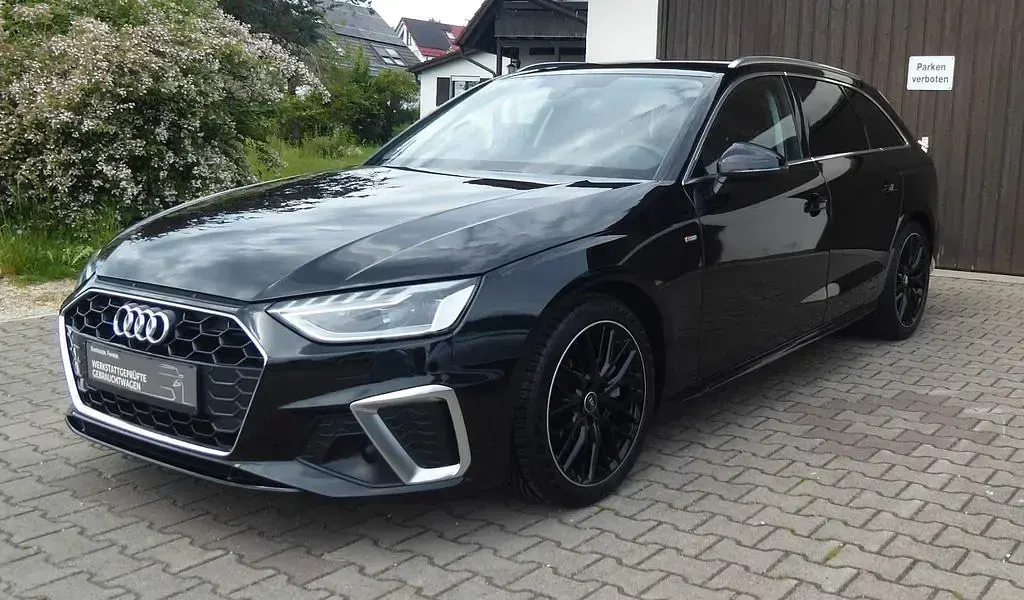 Gebraucht Audi A4 S-Line 204 PS (150 kW) 2023 Schwarz Kombi