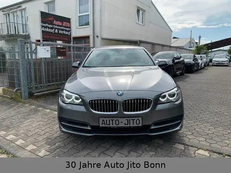 Gebraucht BMW 520 190 PS (139 kW) 2015 Grau Limousine