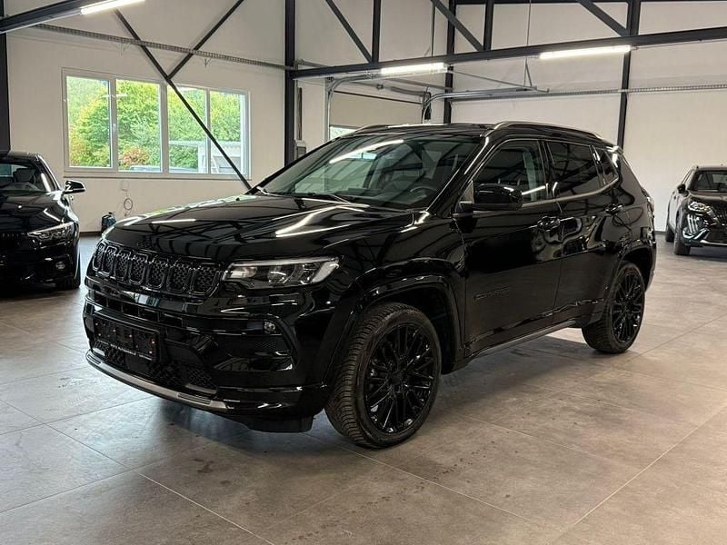 Gebraucht Jeep Compass Altitude 131 PS (96 kW) 2024 Schwarz SUV