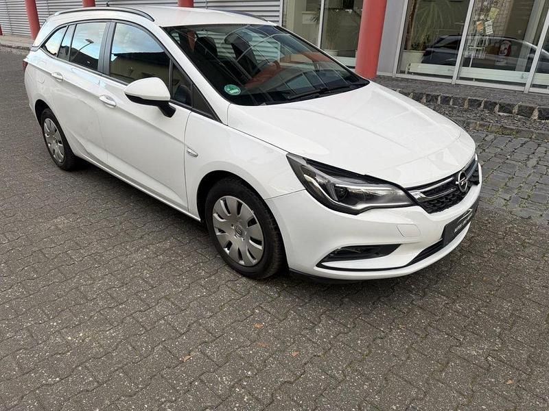 Gebraucht Opel Astra Edition 110 PS (80 kW) 2019 Weiß Kombi