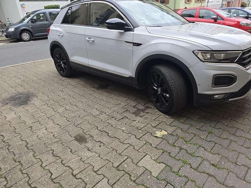Gebraucht VW T-Roc Style 150 PS (110 kW) 2018 White silver metallic SUV