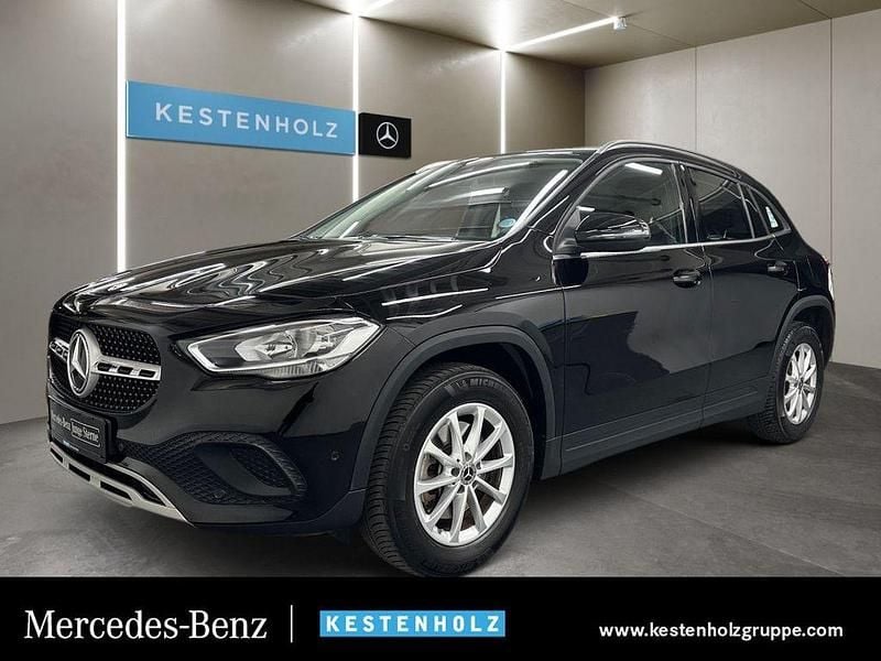 Schwarz Gebraucht 2021 Mercedes GLA250 SUV | 28.990 € (Superpreis) - Bild 1/4