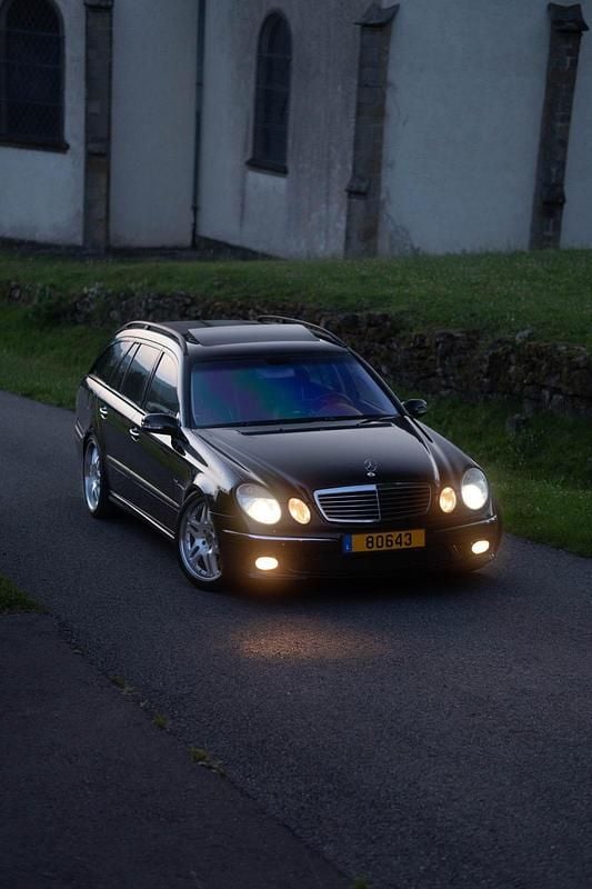 Gebraucht Mercedes E55 AMG AMG 550 PS (404 kW) 2003 Schwarz Kombi