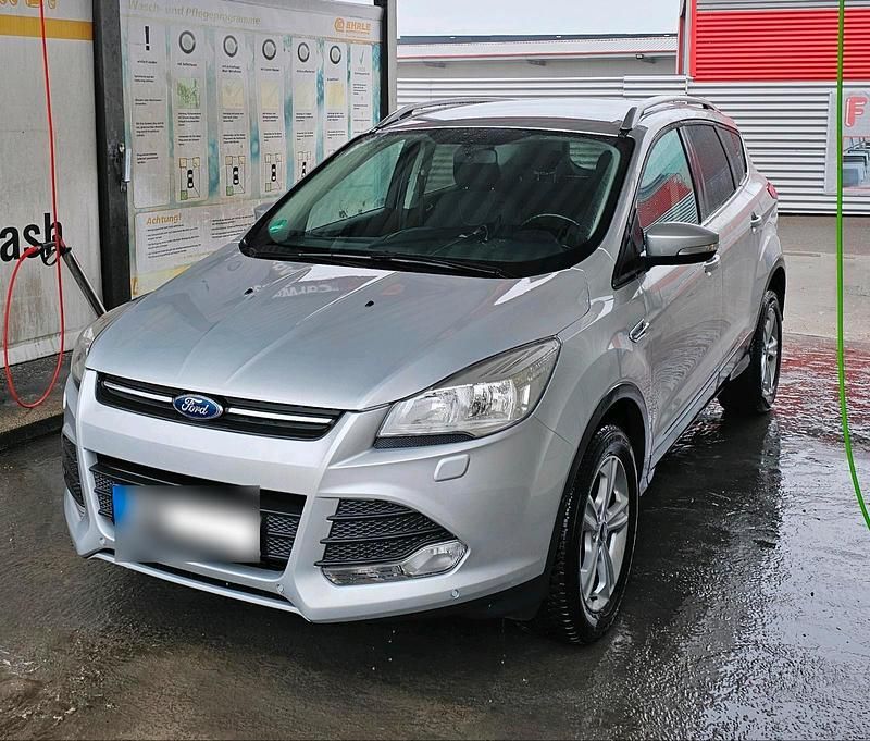 Gebraucht Ford Kuga Trend 150 PS (110 kW) 2014 SUV