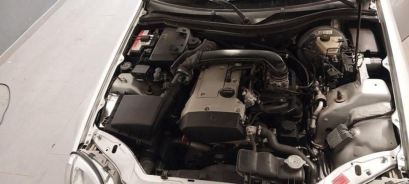 Gebraucht Mercedes SLK200 136 PS (100 kW) 1998 Silber Cabrio