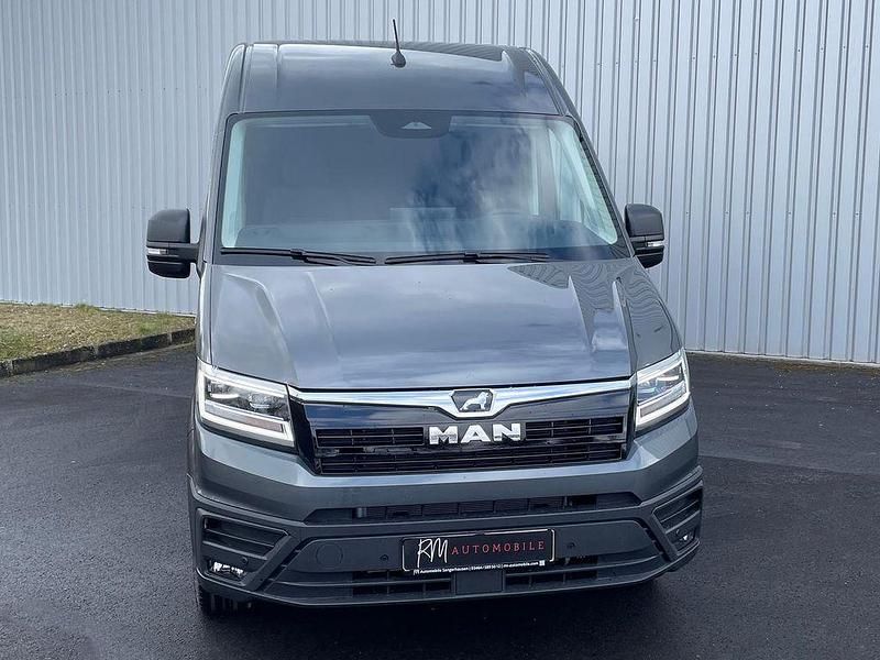 Neu MAN TGE 205 PS (150 kW) 2026 Grau Van