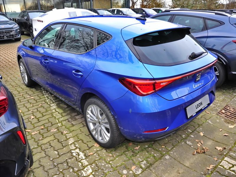 Gebraucht Seat Leon Style 150 PS (110 kW) 2024 Othercolor Kleinwagen
