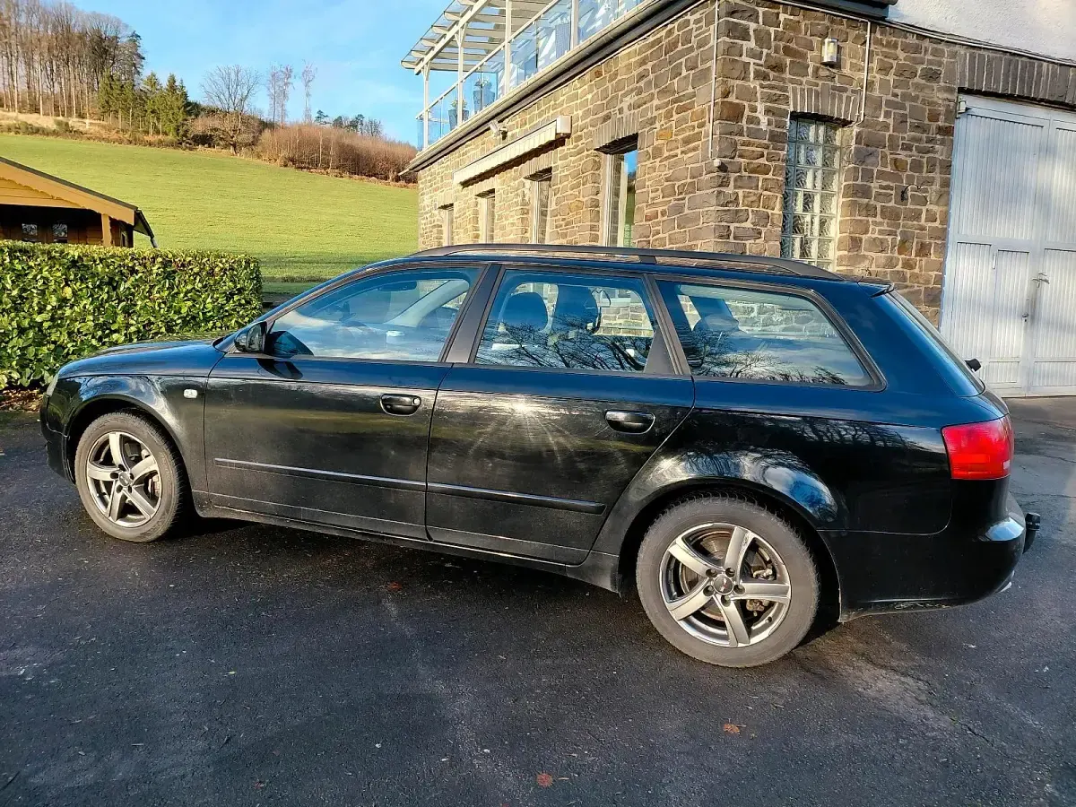 Używany Audi A4 190 KM (139 kW) 2007 Czarny Kombi