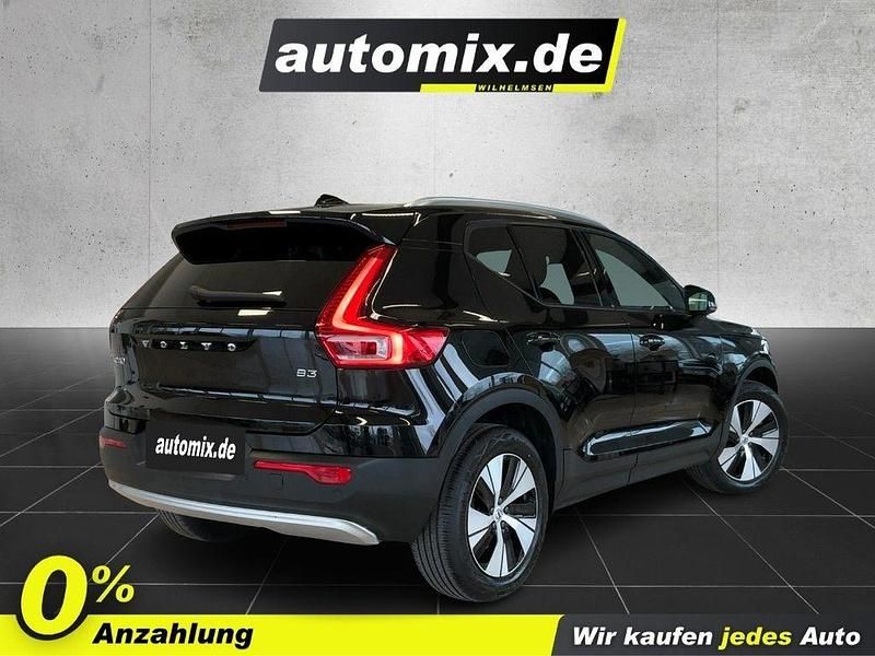Gebraucht Volvo XC40 Core 163 PS (119 kW) 2023 Onyx black / SUV