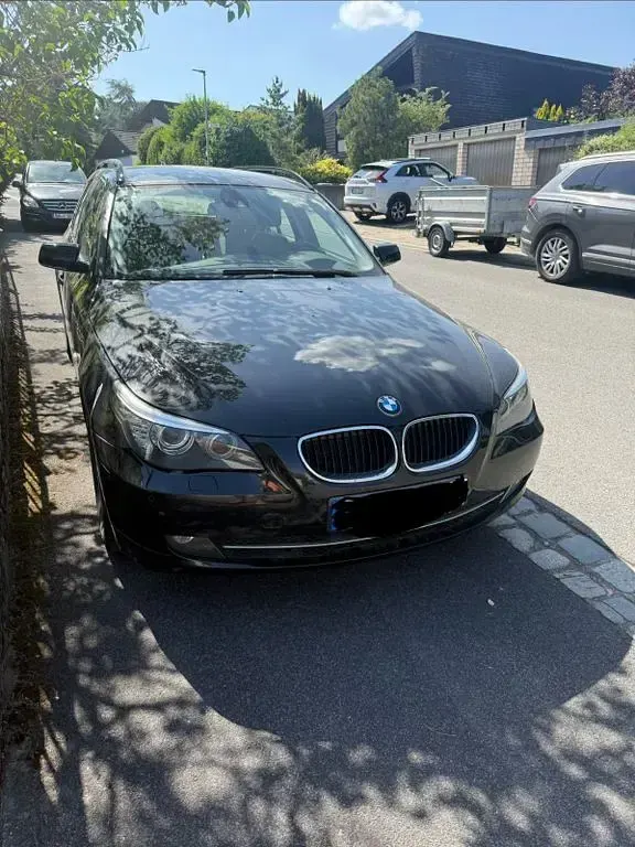 Second-hand BMW 520 177 CP (130 kW) 2008 Negru Break