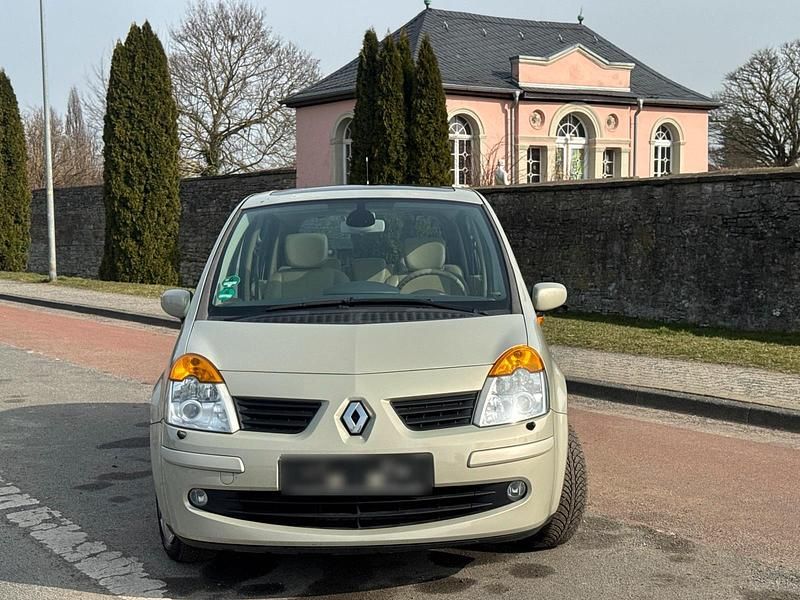 Second-hand Renault Modus 111 CP (81 kW) 2006 Bej Monovolum