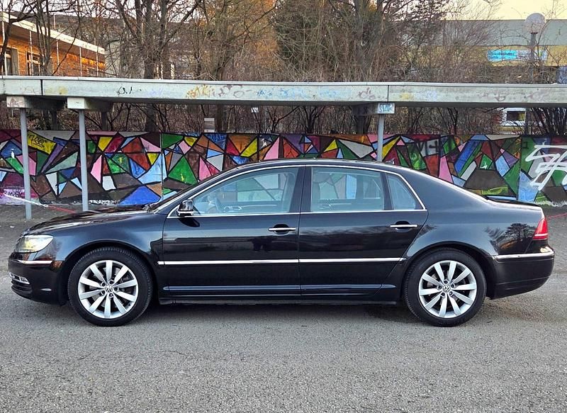 Gebraucht VW Phaeton 239 PS (175 kW) 2011 Schwarz Limousine