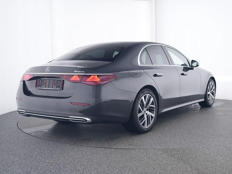Gebraucht Mercedes E220 Advanced 197 PS (144 kW) 2025 Grau Limousine