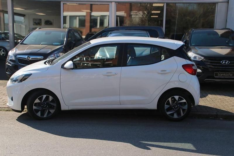 Gebraucht Hyundai i10 Trend 67 PS (49 kW) 2024 Other Kleinwagen