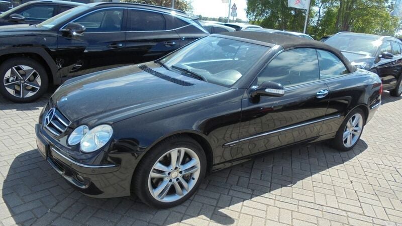 Schwarz Gebraucht 2009 Mercedes CLK320 Cabrio | 12.990 € (Fairer Preis) - Bild 1/4
