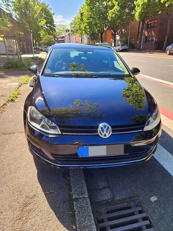 Schwarz Gebraucht 2015 VW Golf VII LOUNGE Limousine | 9.000 € (Guter Preis) - Bild 1/4