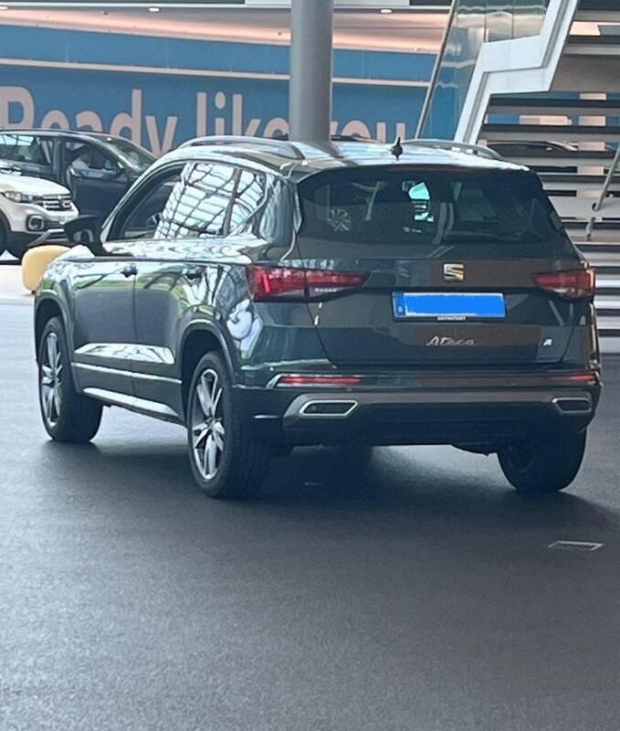 Andere außenfarben Gebraucht 2023 Seat Ateca FR SUV | 31.750 € (Etwas zu teuer) - Bild 1/4