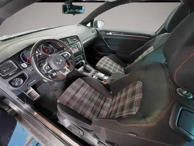 Gebraucht VW Golf VII GTI 220 PS (161 kW) 2016 Manufacturer Limousine