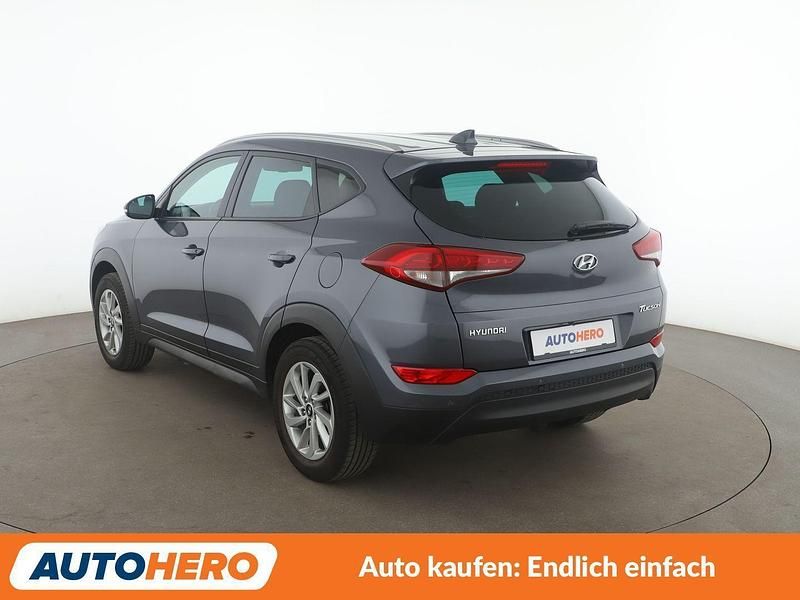 Gebraucht Hyundai Tucson Advantage 132 PS (97 kW) 2016 Grau SUV