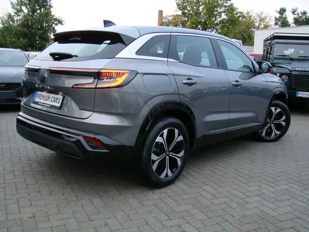 Gebraucht Renault Austral Evolution 158 PS (116 kW) 2024 Dolomitgrau / schiefergrau metallic (metallic) SUV