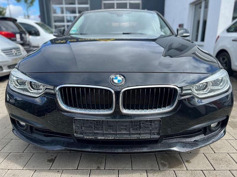 Gebraucht BMW 318 Advantage 136 PS (100 kW) 2016 Schwarz Limousine