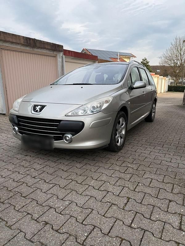 Gebraucht Peugeot 307 109 PS (80 kW) 2008 Silber Kombi