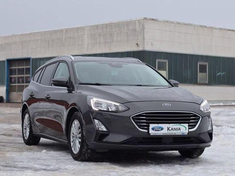 Grau Gebraucht 2022 Ford Focus Titanium X Limousine | 19.116 € (Teuer) - Bild 1/4