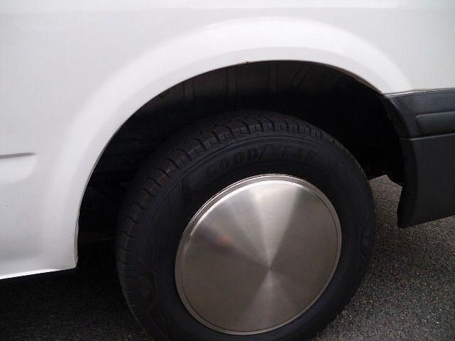 Second-hand Ford Transit 86 CP (63 kW) 2005 Alb Monovolum