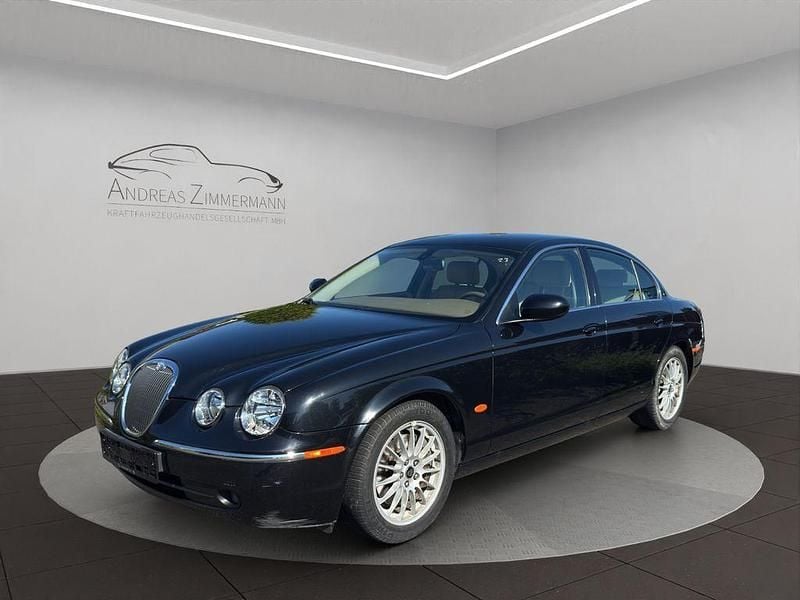 Schwarz Gebraucht 2006 Jaguar S-Type S Limousine | 13.900 € - Bild 1/4