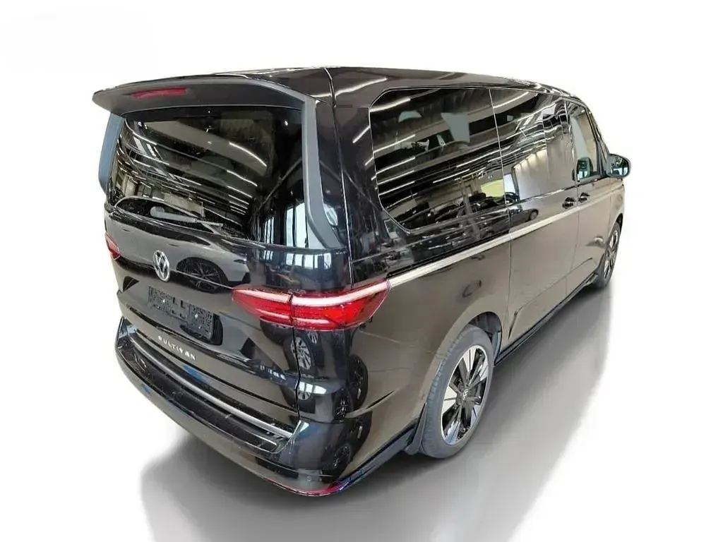 Gebraucht VW Multivan Style 150 PS (110 kW) 2025 Schwarz Van / Kleinbus