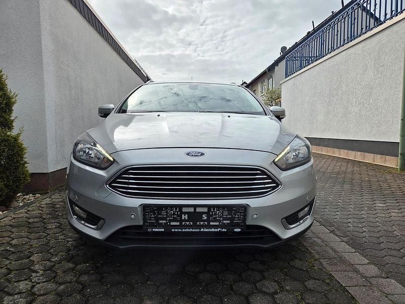 Gebraucht Ford Focus Titanium 150 PS (110 kW) 2012 Silber Limousine