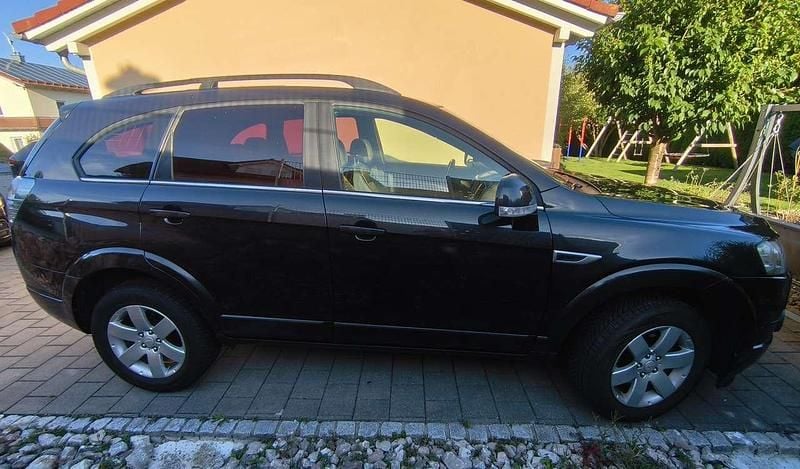Schwarz Gebraucht 2012 Chevrolet Captiva LT SUV | 4.900 € (Superpreis) - Bild 1/4