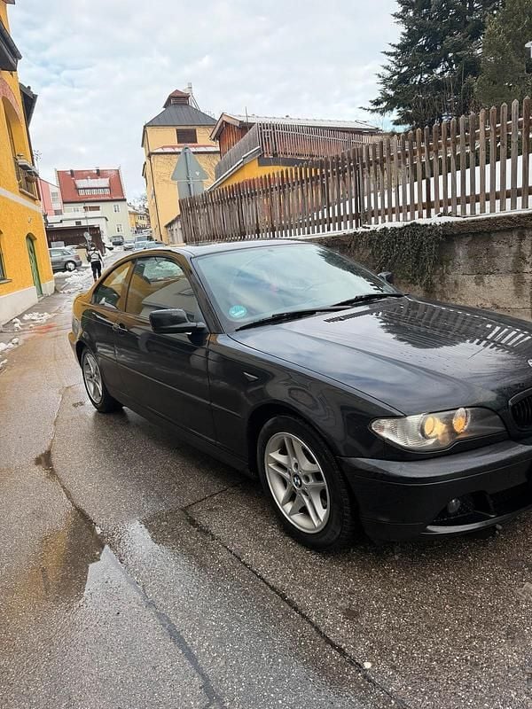 Gebraucht BMW 318 143 PS (105 kW) 2004 Schwarz Coupé