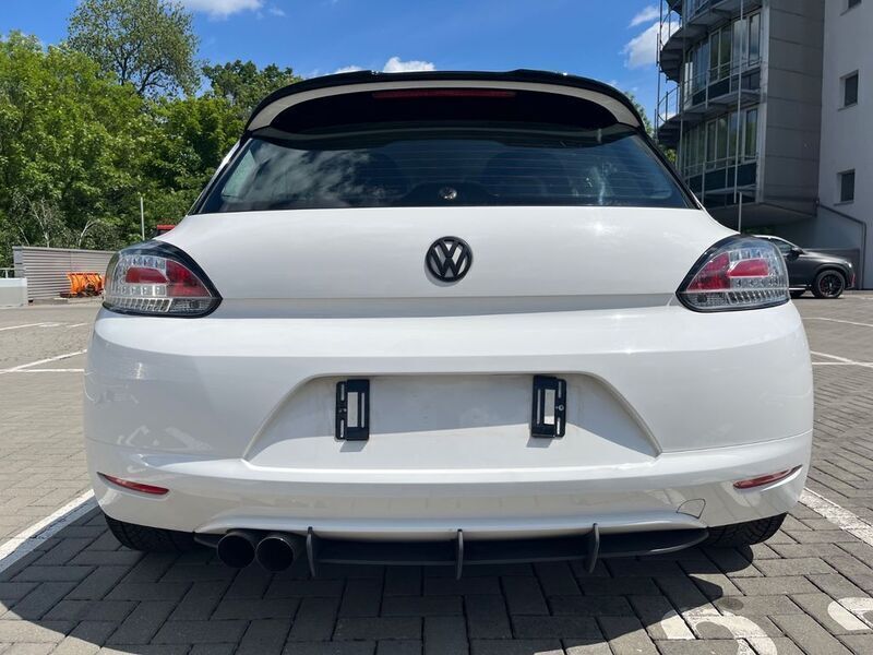 Gebraucht VW Scirocco 122 PS (89 kW) 2009 Weiß Coupé