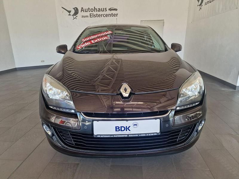 Gebraucht Renault Mégane Initiale Paris 116 PS (85 kW) 2014 Braun Limousine